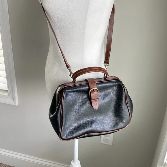 Vintage Talbots Black Brown Crossbody Bag - Picture 15 of 16